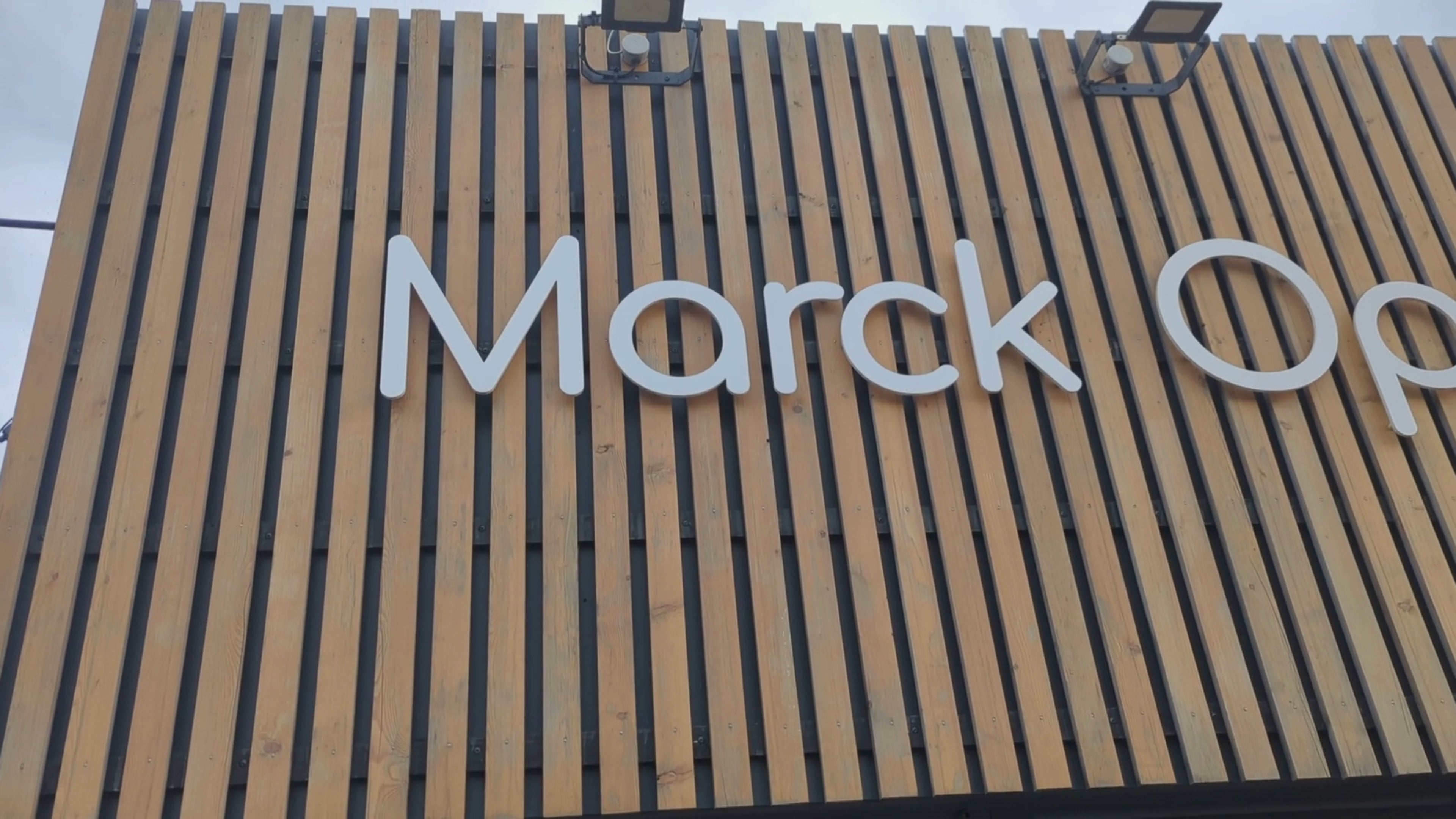 Charger la vidéo : 